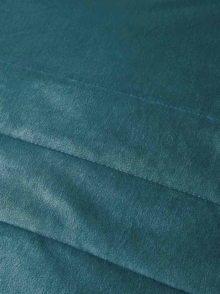 Laurence Llewelyn-Bowen Chic Velvet Bedspread - Image 2 of 3