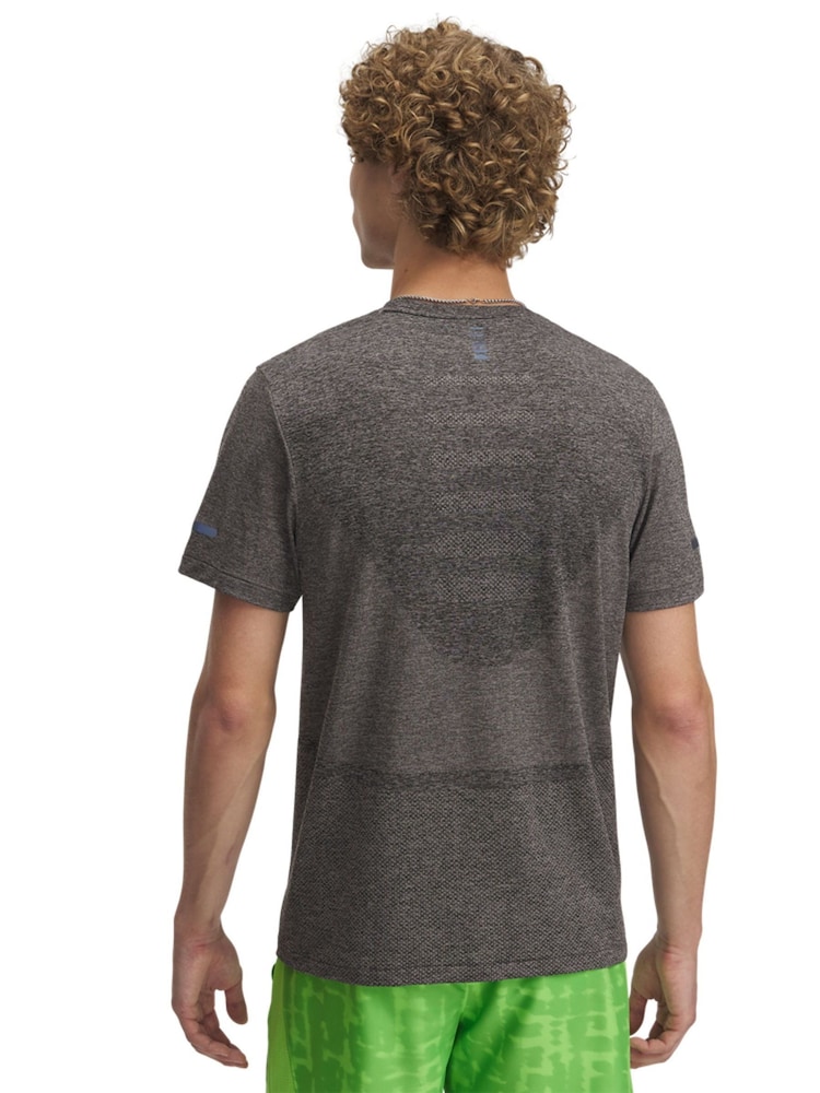 Under Armour Grey Seamless Stride T-Shirt - Image 2 of 3