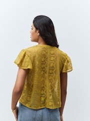 Коричневато-желтый - V-Neck Short Sleeve Lace Blouse - Image 2 of 6