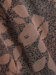 Reiss Mink/Black Chloe Satin Printed Pyjama Set - Image 5 of 5