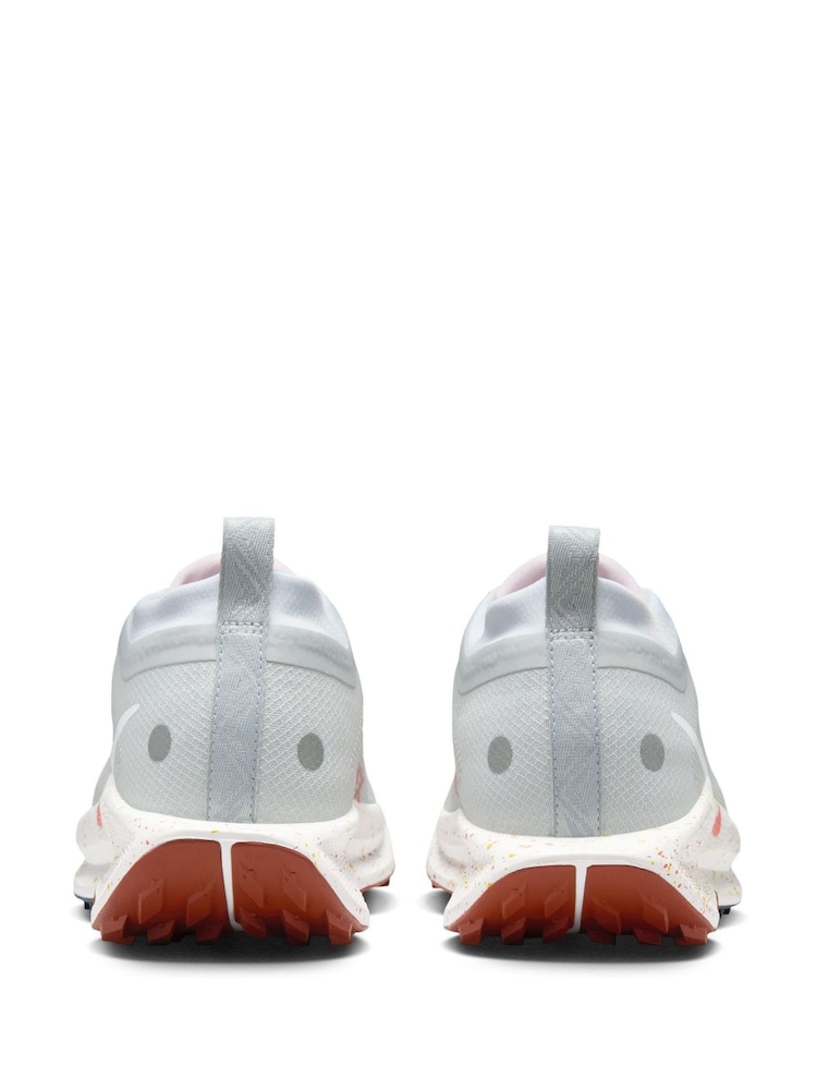 Nike Light Grey Pegasus 5 GORE-TEX Waterproof Trail Running Trainers - Image 10 of 12