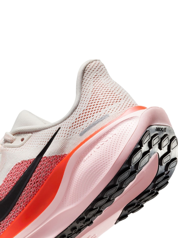Nike White/Coral Pegasus 41 Road Running Trainers - Image 11 of 11