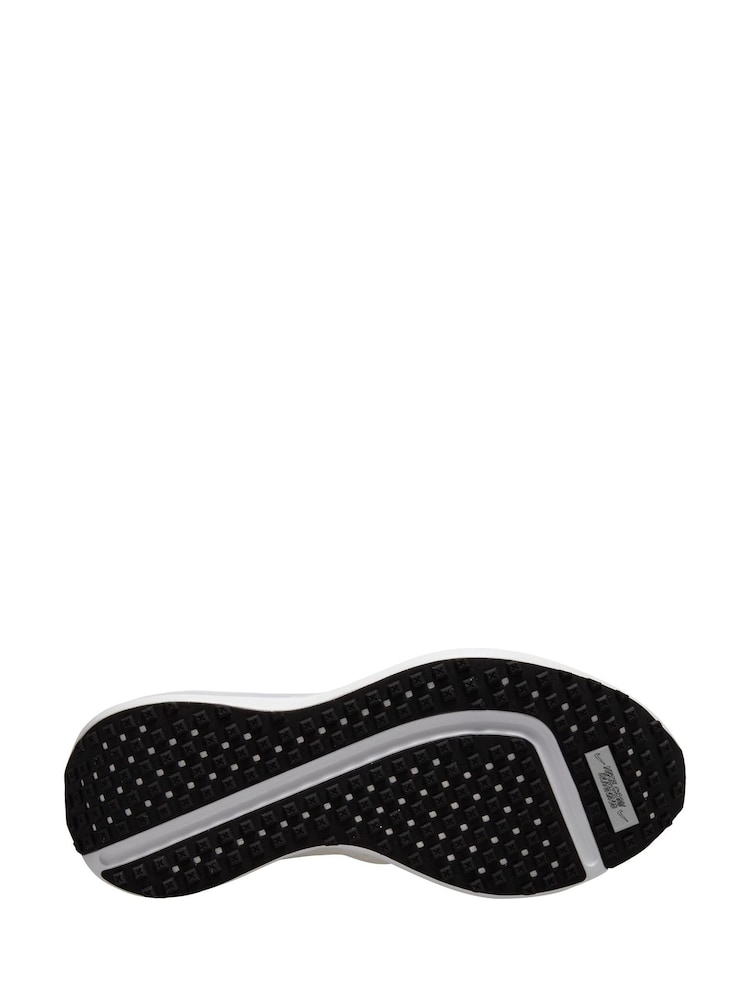 Nike White Interact Run Road Running Trainers - Image 4 of 4