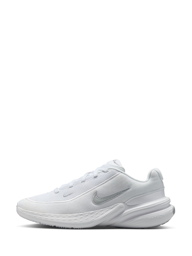 Nike White Grey Uplift SC Trainers - Image 4 of 10