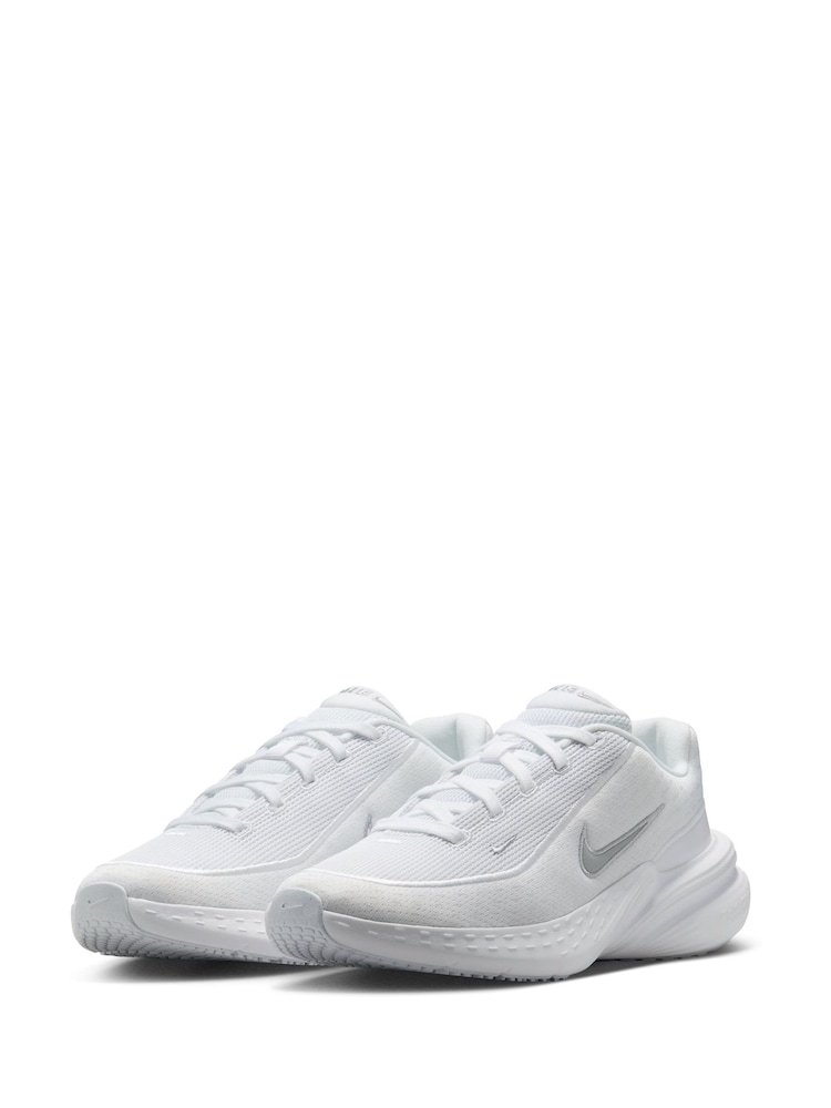 Nike White Grey Uplift SC Trainers - Image 5 of 10