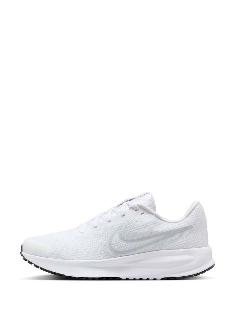 Nike White Run Defy Road Running Trainers - Image 2 of 9