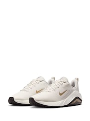 Neutralny - Nike Bella 7 Workout Trainers - Image 3 of 9