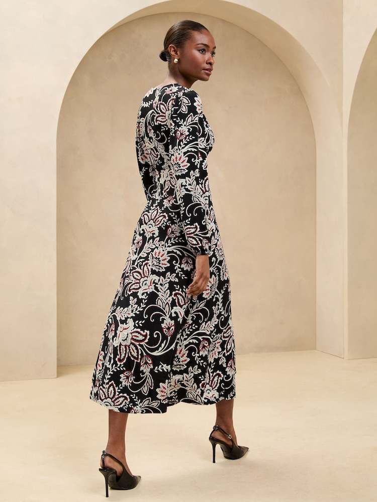 Lipsy Black Long Sleeve Printed Jersey Underbust Midi Dress - Image 2 of 4 Lipsy Black Long Sleeve Printed Jersey Underbust Midi Dress - Image 2 of 4