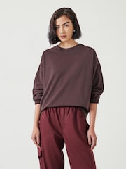 Braun - Hush Flo Oversized Long Sleeve 100% Cotton T-Shirt - Bild 1 von 4