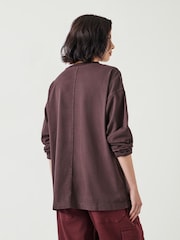 Braun - Hush Flo Oversized Long Sleeve 100% Cotton T-Shirt - Bild 2 von 4