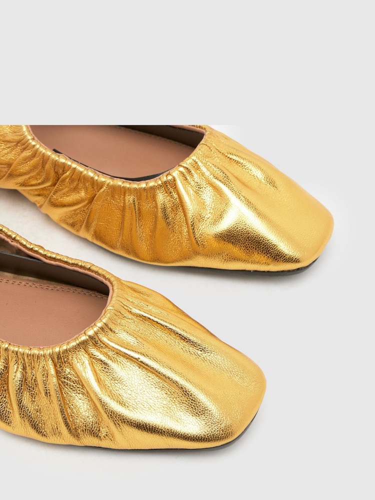 Schuh Gold Lindy Leather Ruched Ballerinas - Image 2 of 4