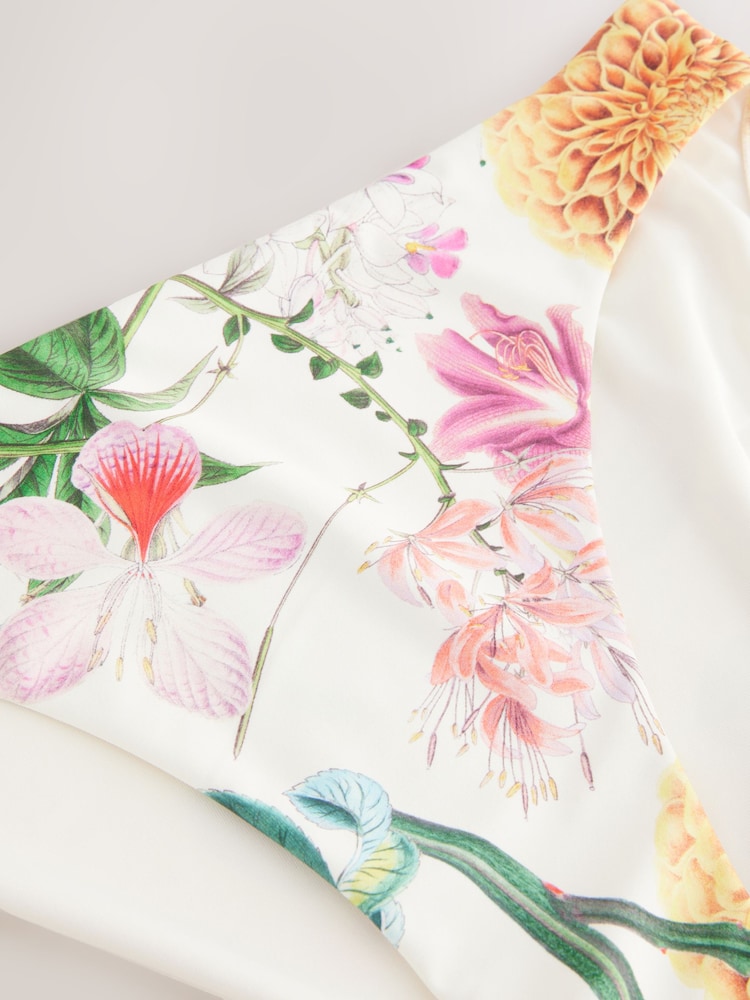 Kew Collection ecru/crèmekleurig met bloemenprint - Bikini broekje met print - Image 10 of 10