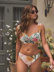 Kew Collection ecru/crèmekleurig met bloemenprint - Bikini broekje met print - Image 2 of 10