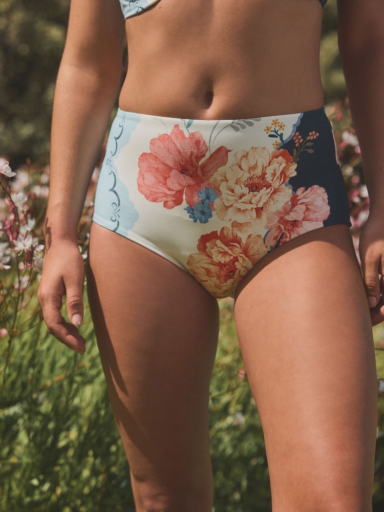 Marine/Cream/Koralle-Floral - Bikinihose mit Print - Bild 1 von 7 Marine/Cream/Koralle-Floral - Bikinihose mit Print - Bild 1 von 7