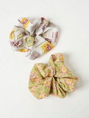 FatFace Beeble Printed Scrunchies 2 Pack - Image 1 of 2