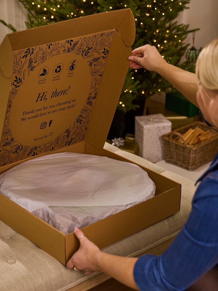 Personalised Christmas  Lambeth Wreath by Dibor - Image 5 of 5