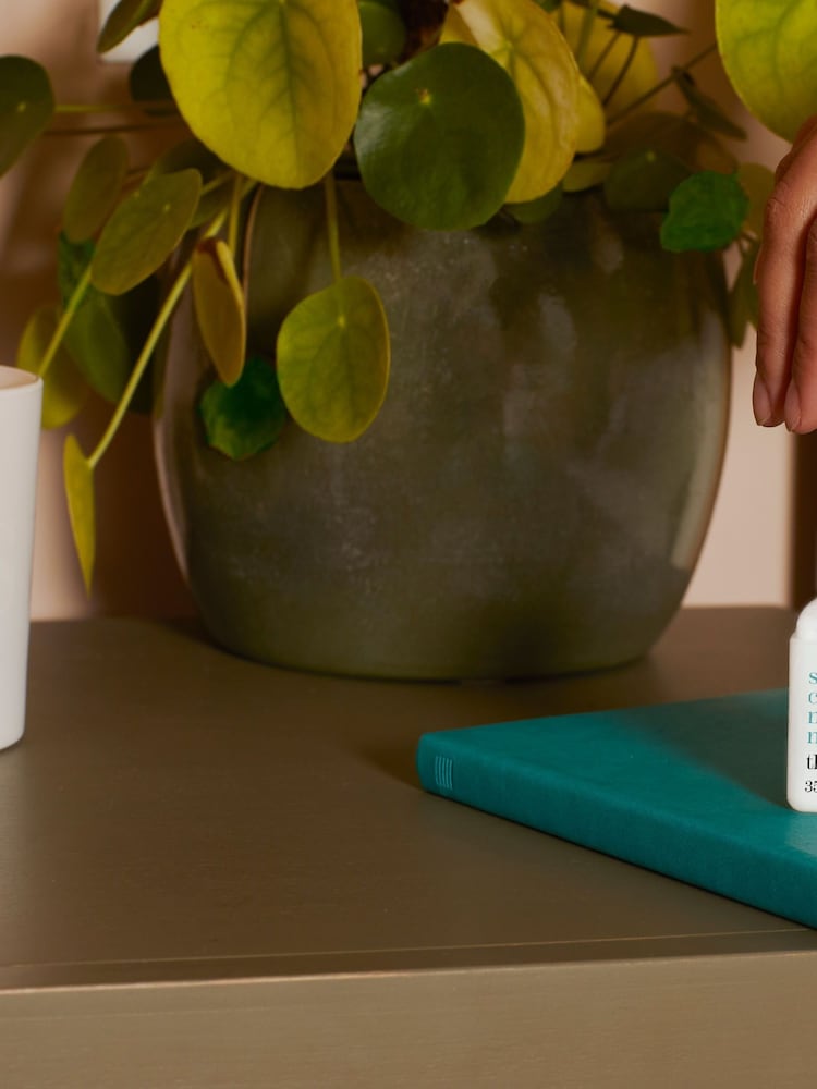 This Works Stress Check Mood Manager Calming Spray 35ml - Image 5 of 5