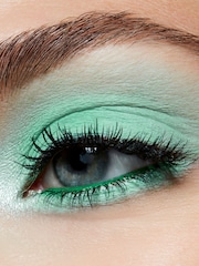 MAC Small Eye Shadow - Image 3 of 5