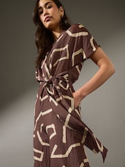 Estampado geométrico marrón - Tie Waist Detail Jumpsuit - Imagen 3 de 6