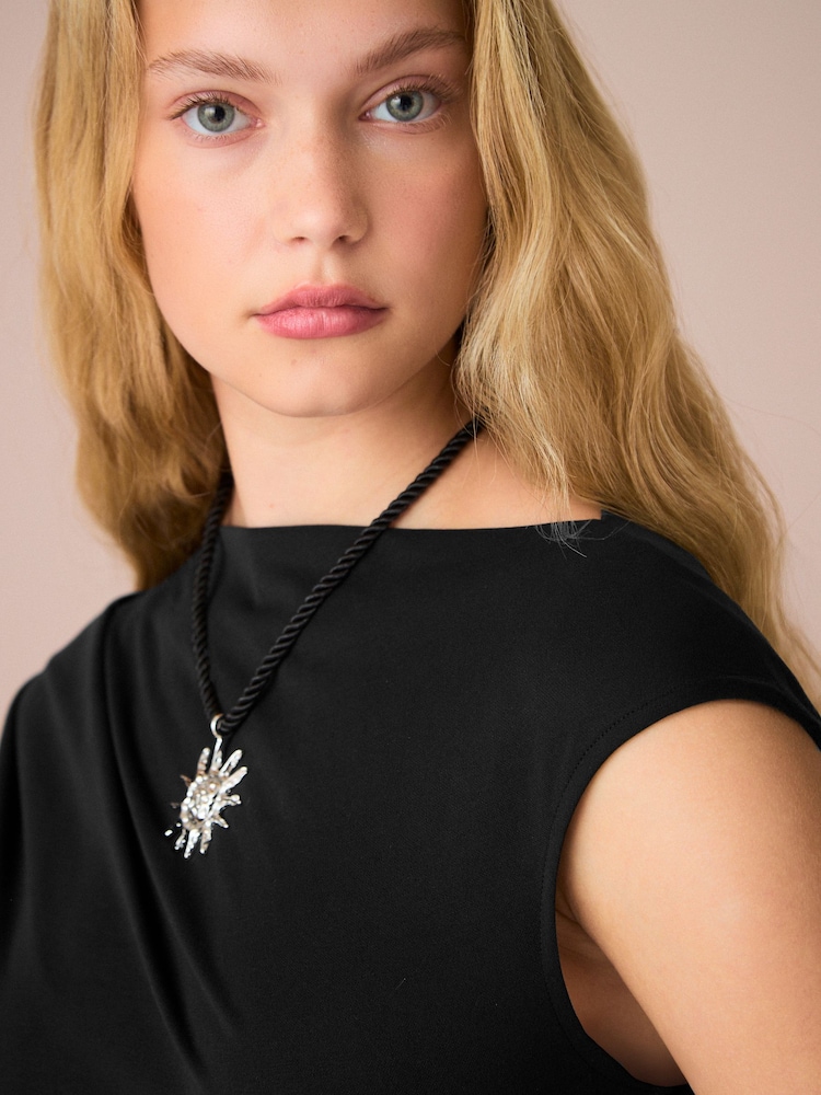 Black Short Sleeve Asymmetric Hem Midi Dress - Image 3 of 3