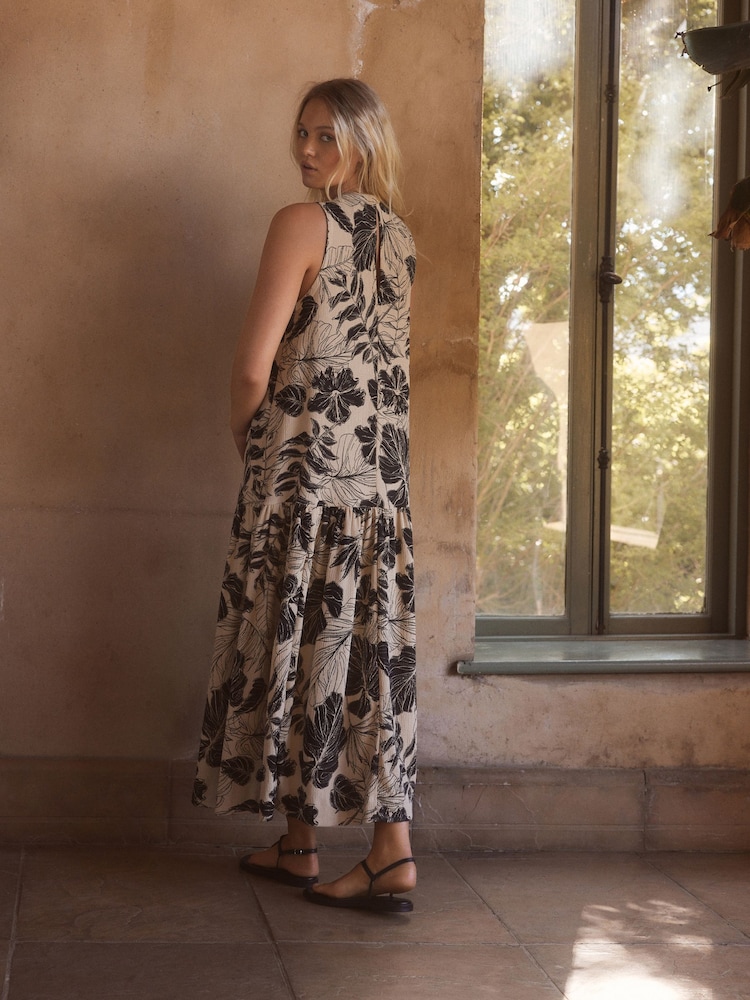 Black White Floral Leaf Sleeveless Textured Jersey Dropwaist Maxi Dress - Image 2 of 8