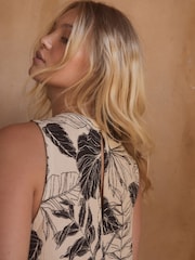 Black White Floral Leaf Sleeveless Textured Jersey Dropwaist Maxi Dress - Image 5 of 8
