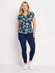 M&Co Flower Print Wrap Top - Imagem 2 de 5