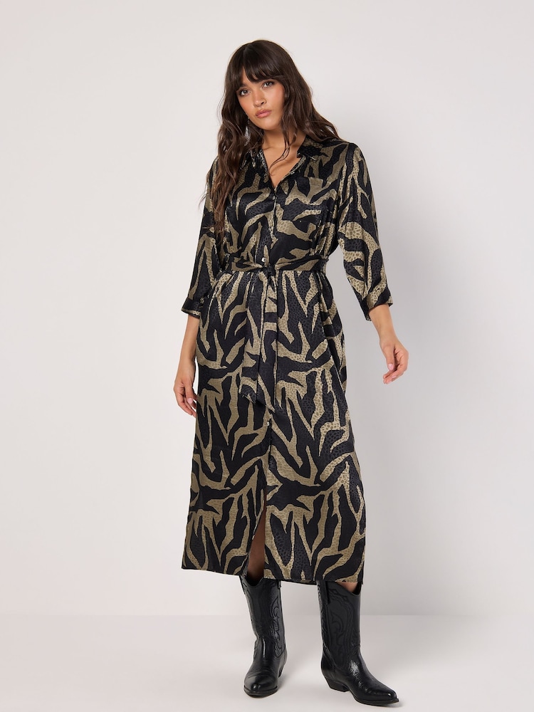 Apricot Green Texture Zebra 3/4 Sleeves Tie Dress - Image 1 of 4