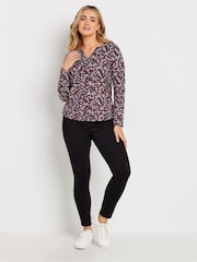 M&Co Red Notch Neck 100% Cotton Tops 2 Pack - Image 4 of 8