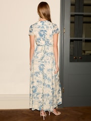 Blue Vintage Print Flutter Sleeve V-Neck Tie Waist Maxi Dress - Image 3 of 4