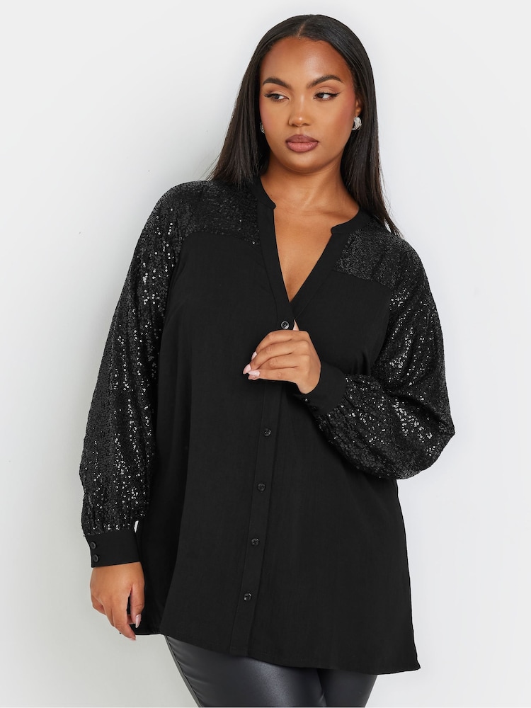 Yours Curve Bluse mit eingekerbtem Ausschnitt und Paillettenärmeln - Bild 1 von 5 Yours Curve Bluse mit eingekerbtem Ausschnitt und Paillettenärmeln - Bild 1 von 5