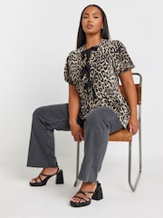 Yours Curve Natural Woven Leopard Print Bow Top - Image 3 of 6
