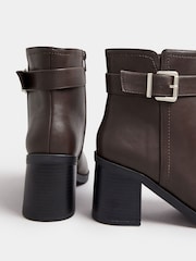 Yours Curve Brown Extra Wide Fit Buckle Block Boots - Image 3 of 5