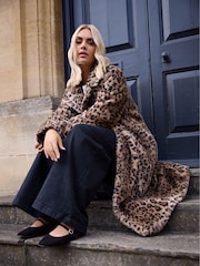 Yours Curve Natural Plush Faux Fur Maxi Coat - Image 3 of 6