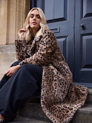 Yours Curve Natural Plush Faux Fur Maxi Coat - Image 4 of 6