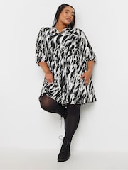 Yours Curve Black Textured Short Dress - Image 1 of 5