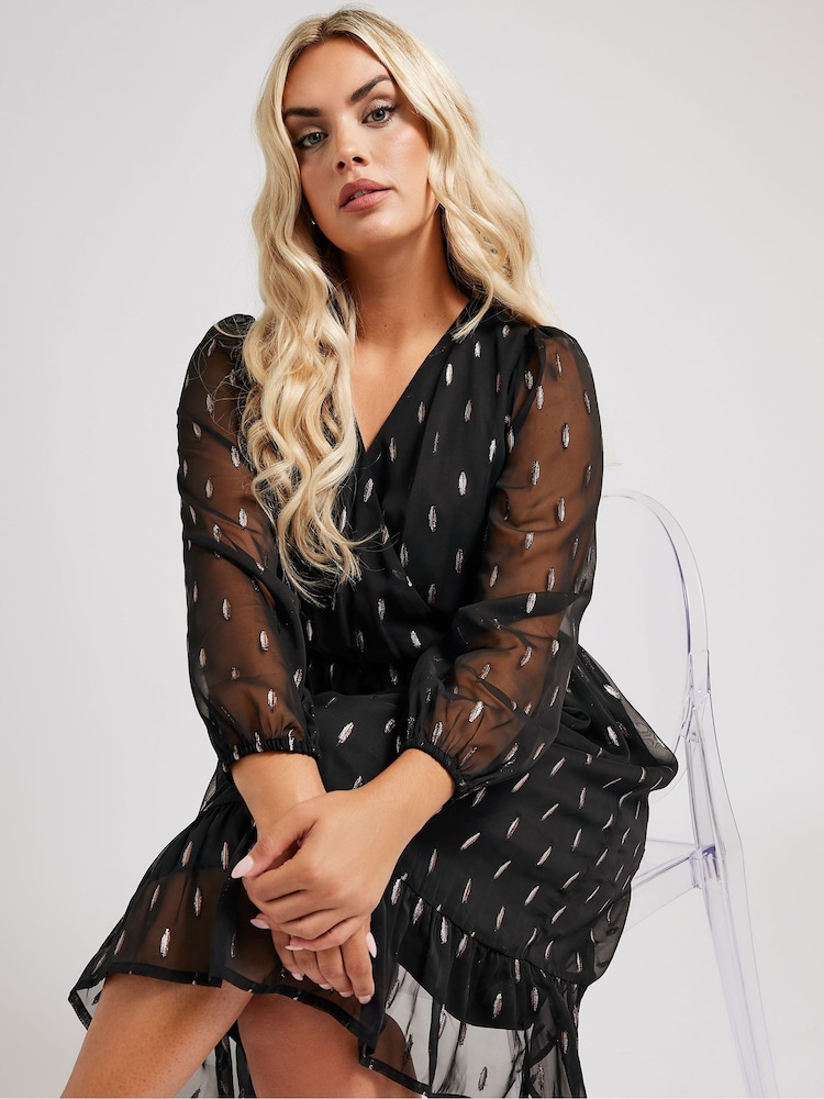 Schwarz - Yours Curve London Metallic-Dobby-Wickel-Midikleid - Bild 2 von 6