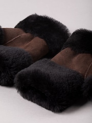 Lakeland Leather Brown Sheepskin Fingerless Mittens - Image 3 of 5