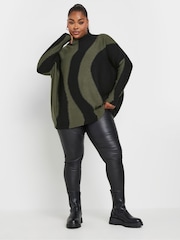 Yours Curve Green Oversized Colourblock Swirl Jumper - Image 3 of 5