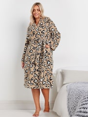 Yours Curve Natural Fluffy Leopard Heart Shawl Robe - Image 2 of 5