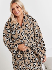 Yours Curve Natural Fluffy Leopard Heart Shawl Robe - Image 4 of 5