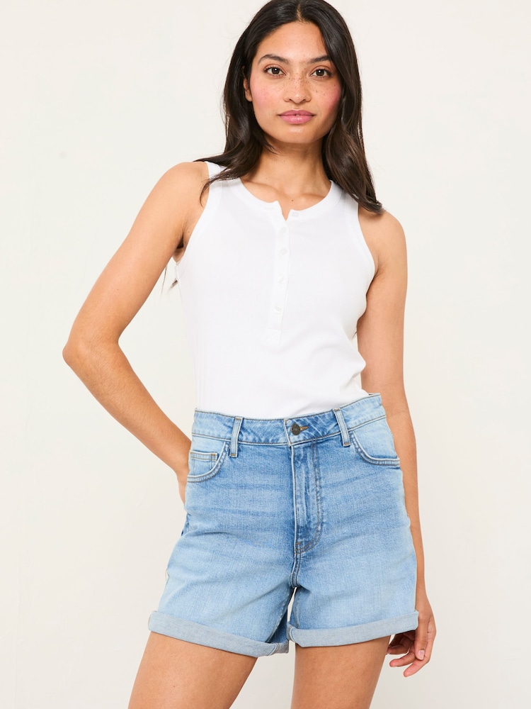 FatFace Harlyn Light Blue Denim Harlyn Denim Shorts - Image 1 of 7 FatFace Harlyn Light Blue Denim Harlyn Denim Shorts - Image 1 of 7