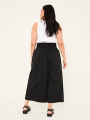 FatFace Aubrey Black Wide Leg Crop Trouser - Image 2 of 13