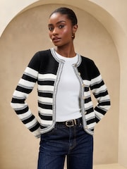 Negro y blanco - Lipsy Buttoned Crew Neck Knit Cardigan - Imagen 1 de 4