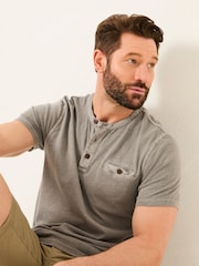 Grau - FatFace Garment Dyed Pocket Henley - Bild 3 von 7