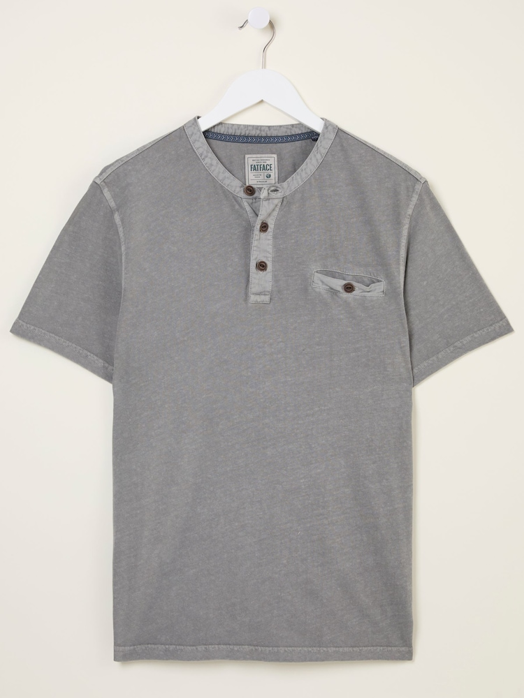 Grau - FatFace Garment Dyed Pocket Henley - Bild 7 von 7