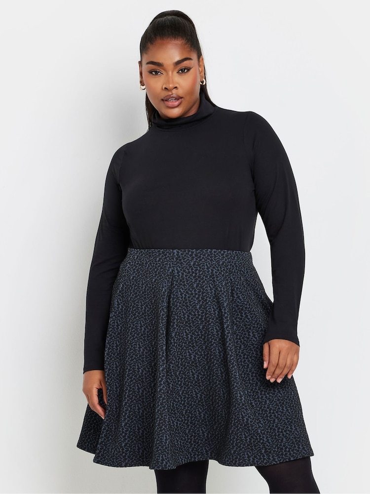 Yours Curve Animal Jacquard Animal Flippy Skirt - Image 1 of 5