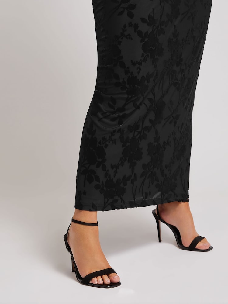 Yours Curve Dark Black London Burn Out Velour Column Skirt - Image 4 of 5