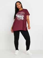 Yours Curve Red Placement Print T-Shirt - Image 2 of 5