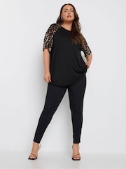 Yours Curve Raglan Leopard Print Top - Imagen 3 de 5